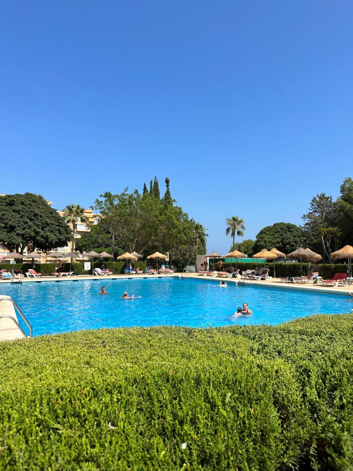Benalmadena Gamonal Apartment มาลากา ภายนอก รูปภาพ